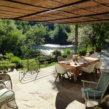 Nocleg ze śniadaniem Moulin De Latreille 4*